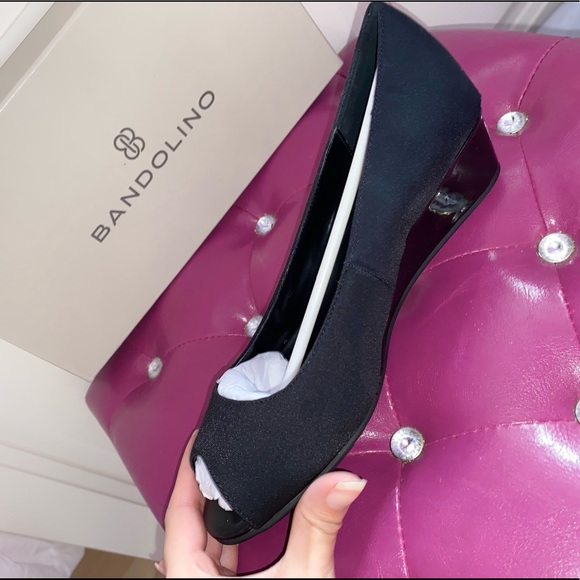bandolino's candra wedge pumps👠 - Picture 3 of 7